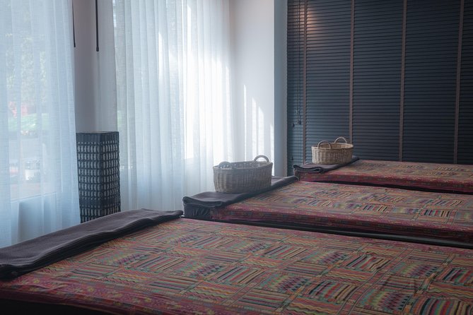 1.5 Hours Traditional Thai Massage with Herbal Compress - Free Transportation - Tea and snacks finish the appointment