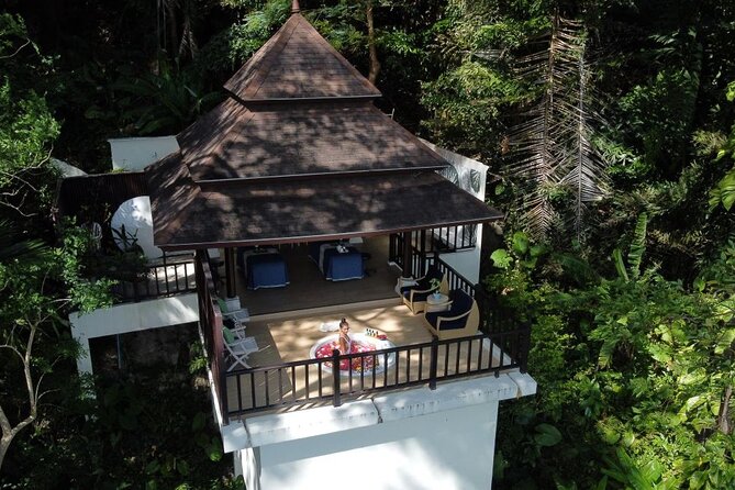 120 Minutes Signature Muay Thai Massage - A welcoming start with butterfly pea tea