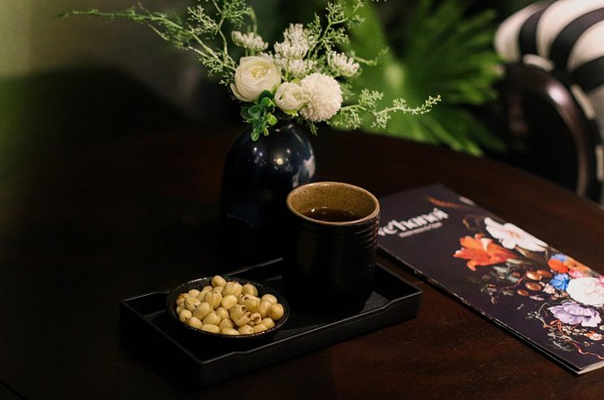 75 Mins Body Massage (Aroma/Vietnamese/Deep/Hot Stone) - Herbal foot care starts the treatment