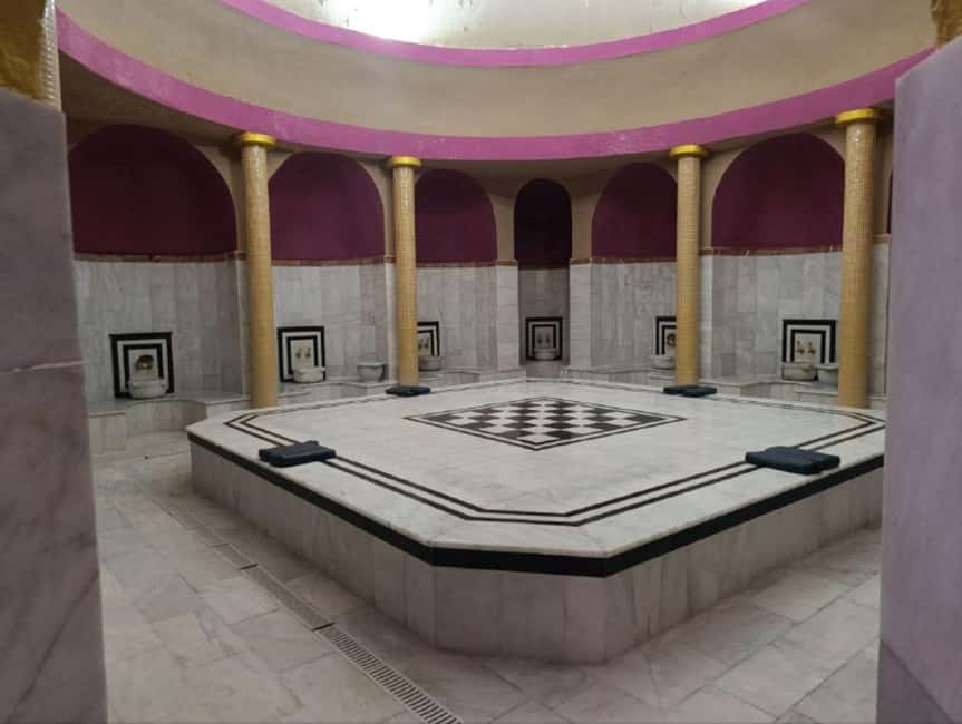 Alanya: Turkish Bath, Sauna, Pool, Jakuzi Massage Spa Center - Pool, sun loungers, and the history-inspired Jacuzzi
