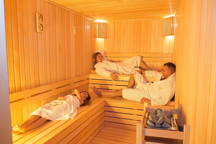 Antalya: Massage and Professional Skin Care Experience - A quiet lounge with hot tea and Turkish delight