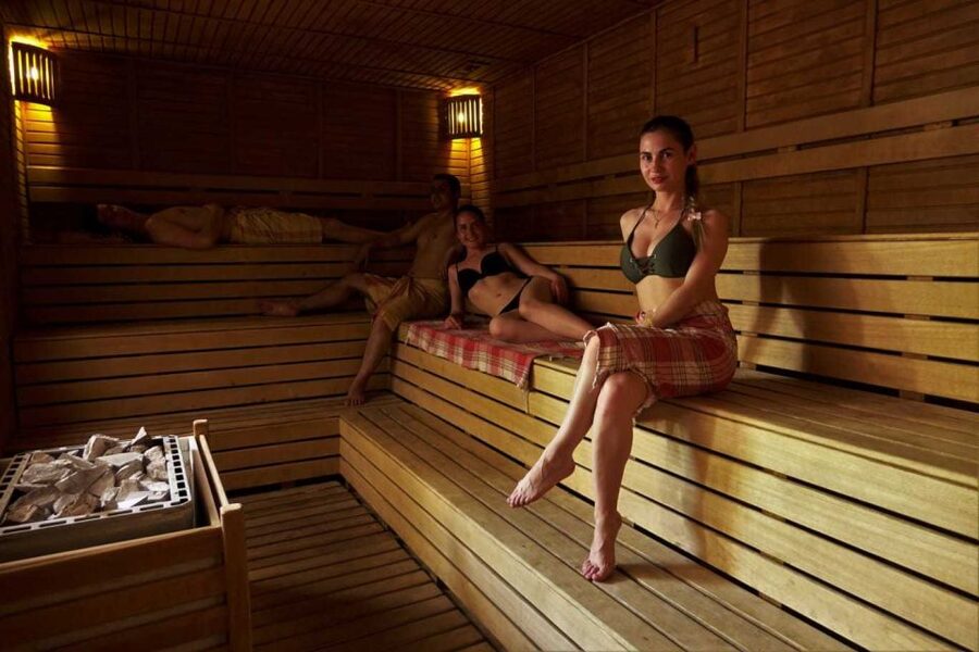 Antalya: Traditional Turkish Bath, Sauna, Peeling & Massage - Full-body oil massage and Turkish tea