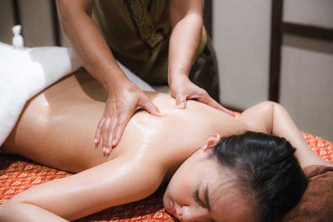 Aroma Oil Massage (2hours) - Key points at a glance