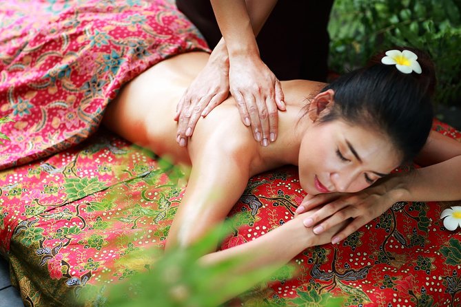 Aromatherpy Oil Massage at award winning Fah Lanna Spa - Old City Branch - What happens during the private massage