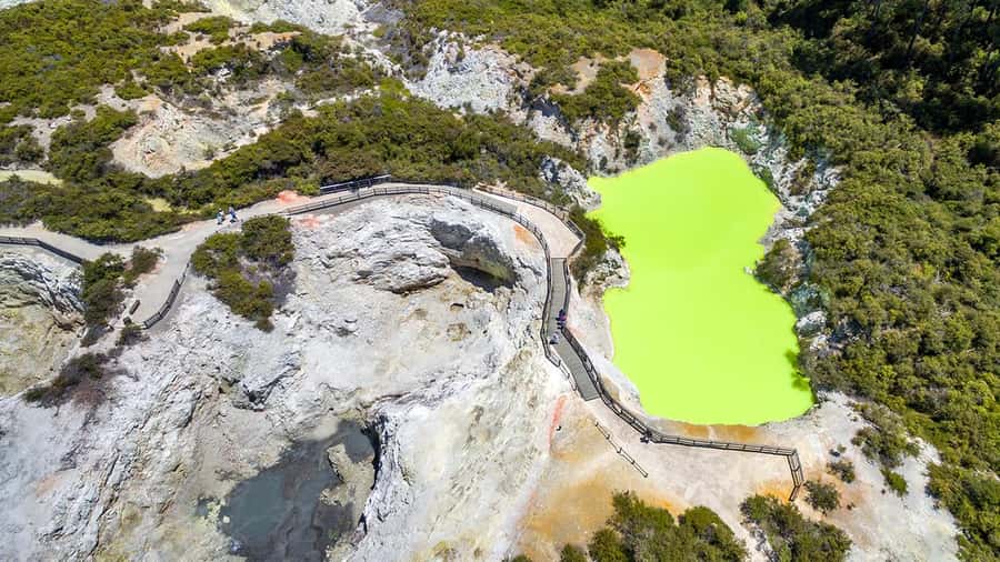 Auckland: Rotorua Highlights inc Wai-O-Tapu & Polynesian Spa - Wai-O-Tapu and the Champagne Pool