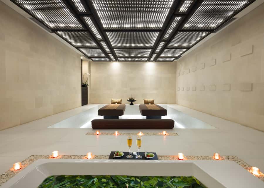 Bali: Balinese Ancient Healing Massage Experience - The Foot Wash Sets the Pace