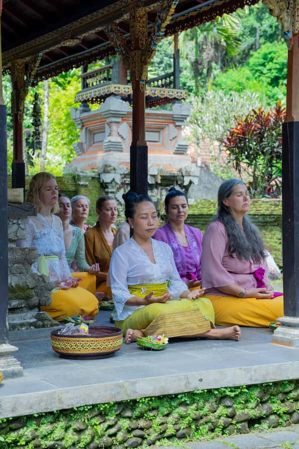 Bali: Healing Immersion Ubud Balinese Wellness + Lunch - Learning the meaning of Melukat purification