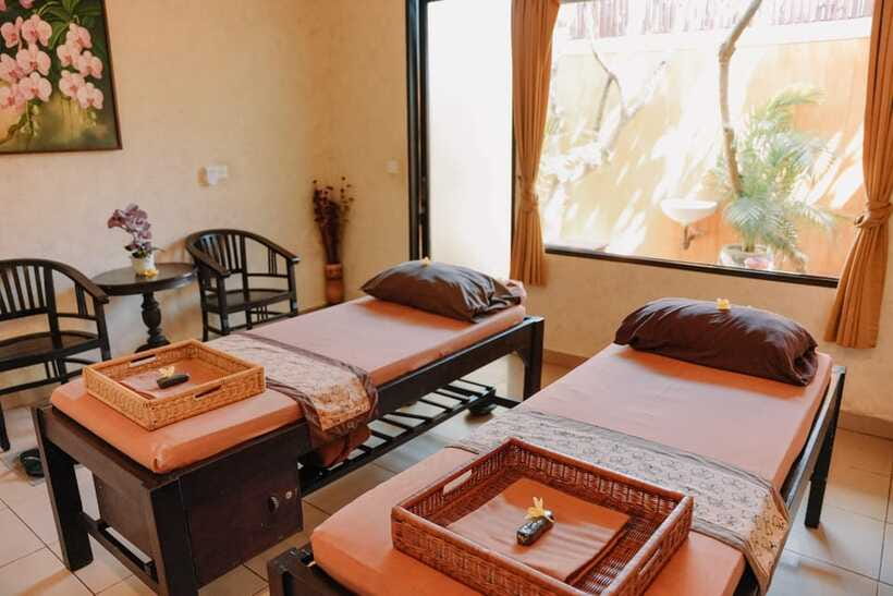Bali: Luxury Spa Balinese Massage scrub Flower bath 2 Hour - Booking advice, timing, and small details