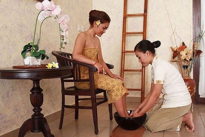 Bali Luxury Spa Massage and flower Bath 2 hour Treatmen - The one-hour Balinese massage is the main event