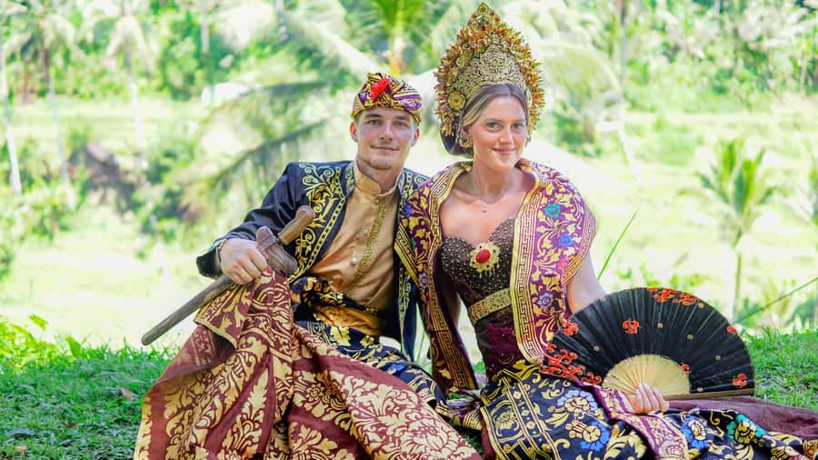 Bali:Traditional Wedding Photoshoot with the Rice Field View - Key points at a glance