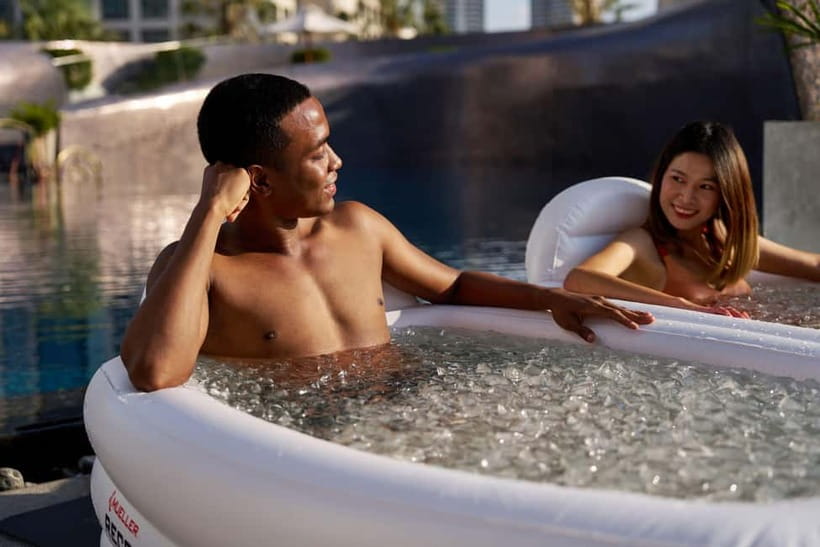 Bangkok: W Hotel Pool & Gym Experience - Using the gym before the pool