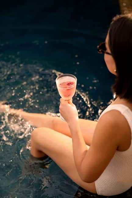 Bangkok: W Hotel Pool & Gym Experience - Service, orientation, and what to ask