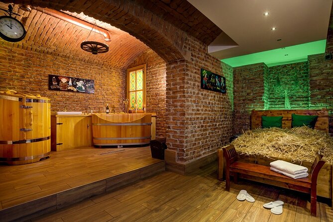 Beer bath Spa for 2 people/ 1 tub - 1,5 hour Activity in Prague - Arriving at Lázně Pramen in Prague 6