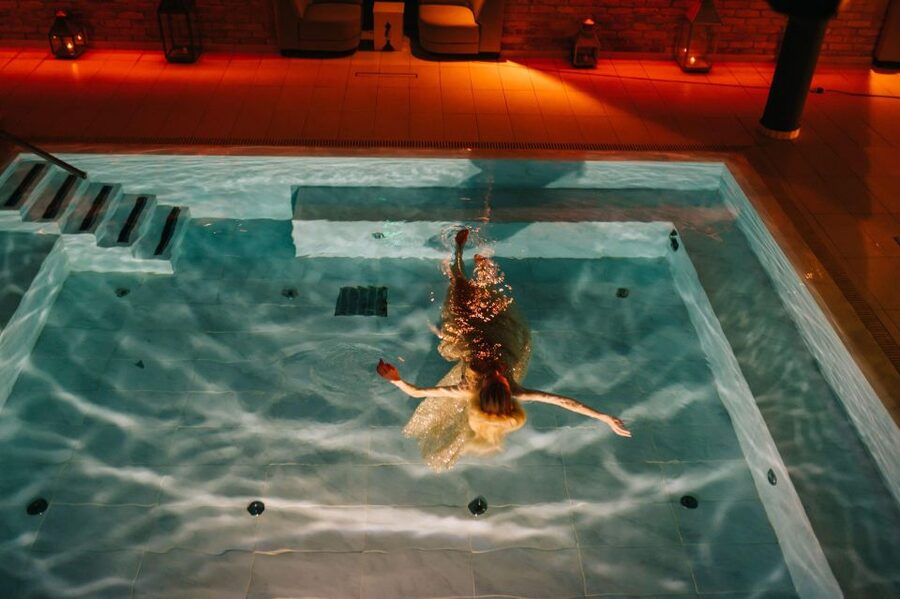 Budapest: Mandala Day Spa & Luxury Pool Experience - Sauna, steam, and the value of changing temperature