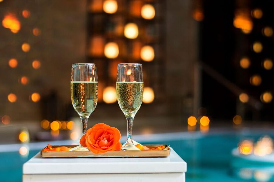 Budapest: Mandala Day Spa & Luxury Pool Experience - Three hours of pools, heat, and cool-down time