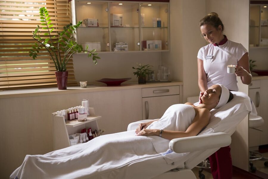 Budapest: Margaret Island Day Spa Entry Ticket - A quiet spa on the middle of the Danube