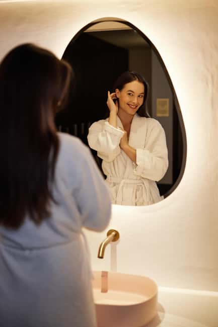 Budapest: Massage 60 min + Bath entry Mandala Day Spa - The candlelit teahouse and relaxation beds