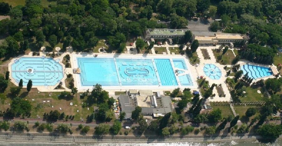 Budapest: Palatinus Spa & Pools Full-Day Admission - Arriving early at Margaret Island