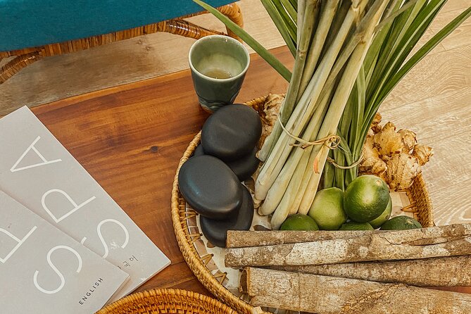 Da Nang: Private 90 minutes Aroma Massage by Trees Spa - The opening conversation matters more than you might expect