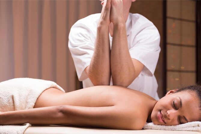 Deep Tissue Massage - How the massage is performed