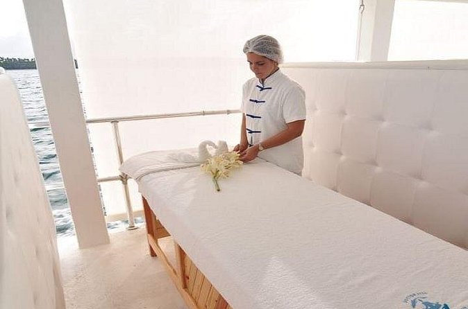 Dr. Fish Ocean Spa including Lunch - Floating mattresses and quiet time at sea