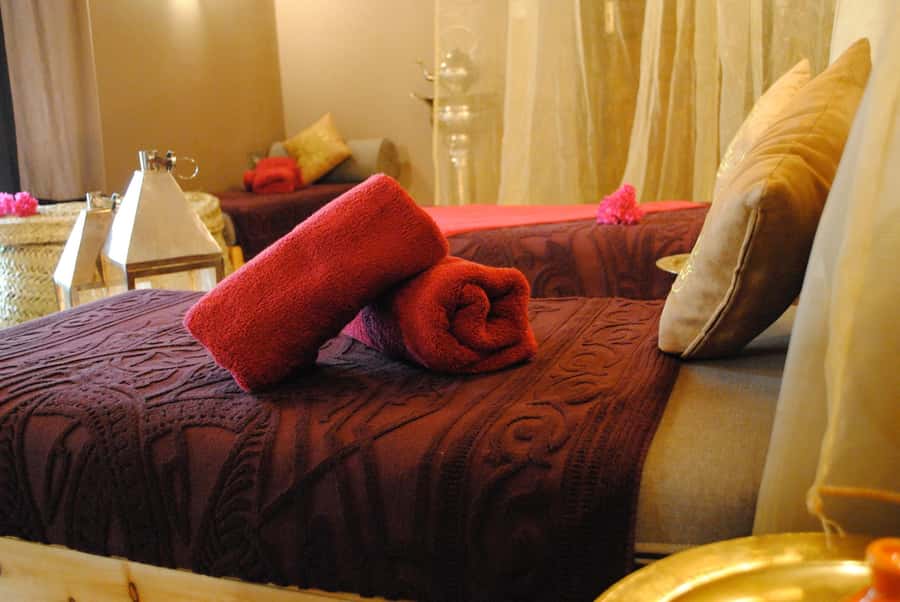 Fes: Traditional Hammam Massage in a Luxury Palace - Tapas make the ending more social