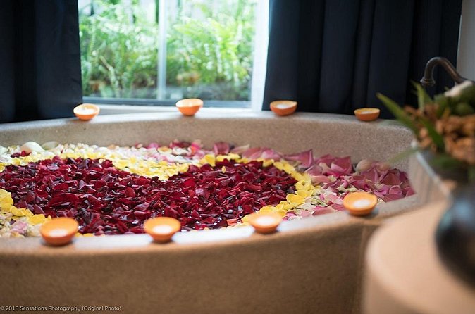 Four Hand Relaxing Oil Massage - What the service does well