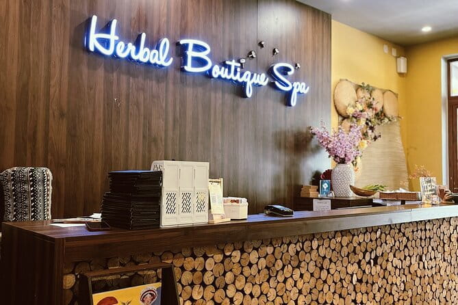 Four-Hands Harmony (Perfect · Synchronized · Flow) - The One-Hour Treatment at Herbal Spa