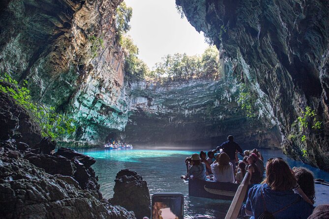 From Argostoli: Melissani Lake and Myrtos Beach - Myrtos Beach: the tour’s best place to linger