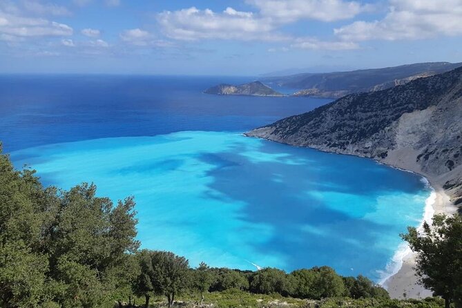 From Argostoli: Melissani Lake and Myrtos Beach - The road time is part of the bargain