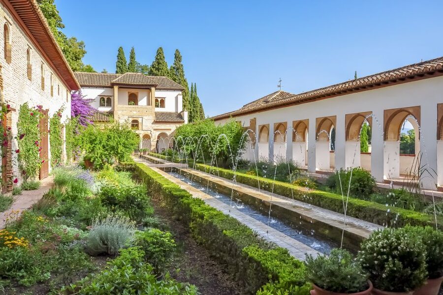 Granada: Alhambra Guided Tour and Arabian Bath and Massage - Palace of Charles V and the Alcazaba