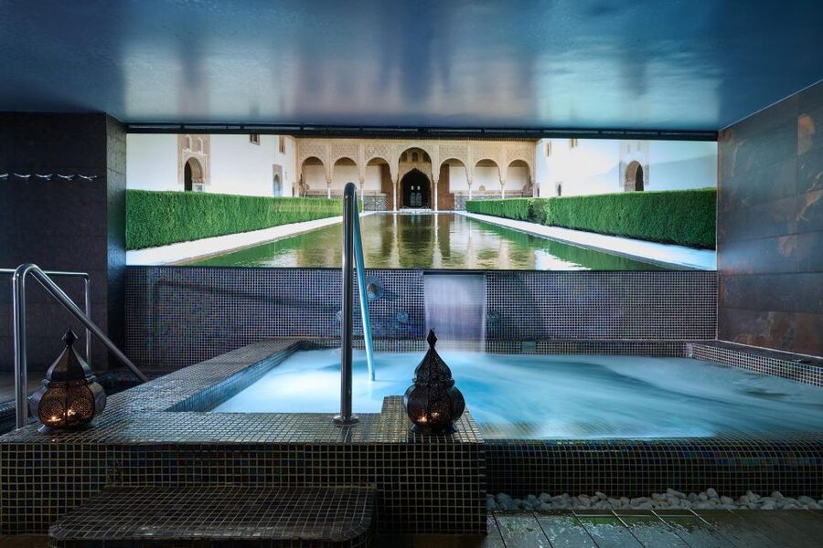 Granada: Thermal Spa Circuit with Optional Massage - Cold Water and the Contrast Shower