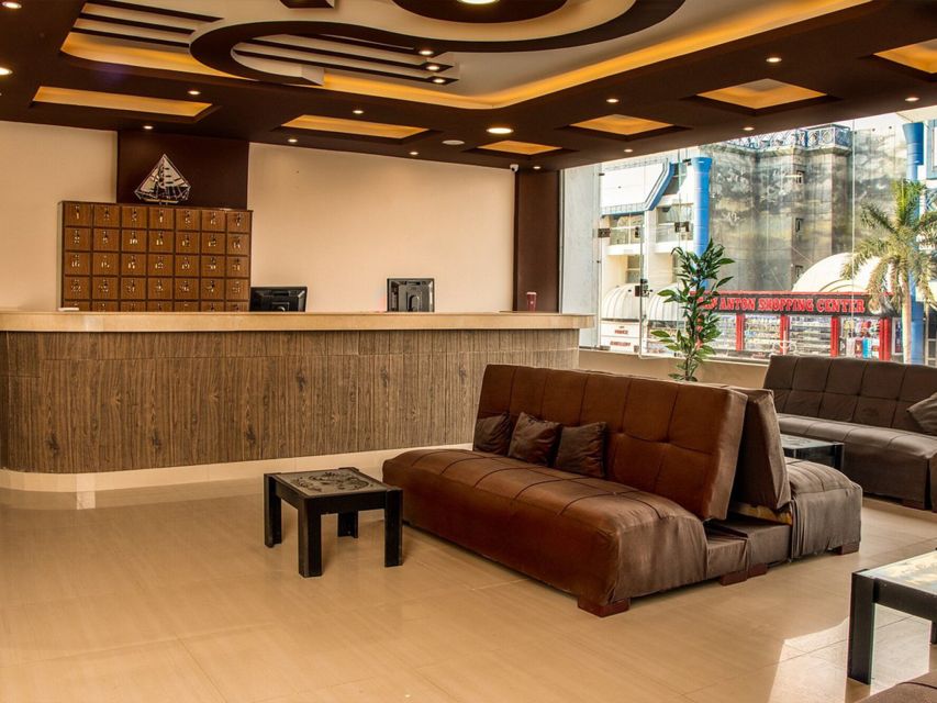 Hurghada: Cleopatra Spa and Massage - Shared, Private, or Massage-Only?