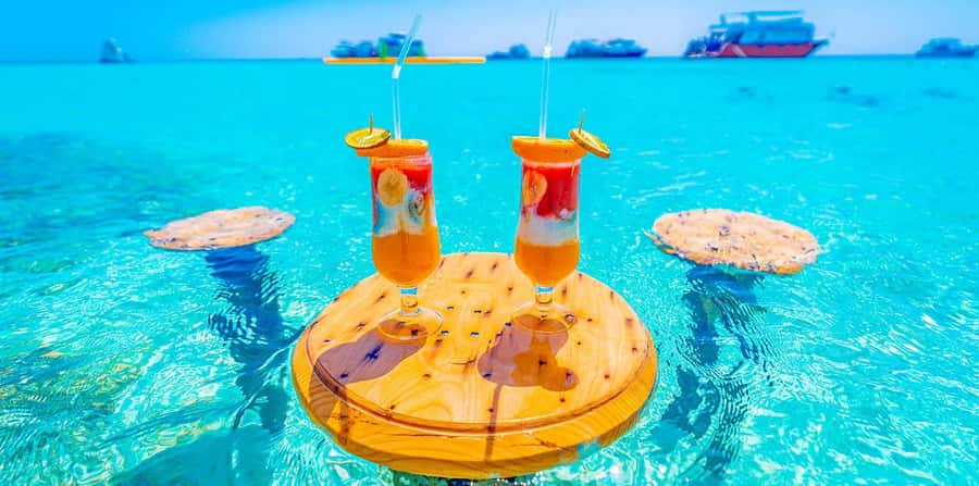 Hurghada: Hula Hula Cruise with Lunch, Massage, & Snorkeling - The guides make a real difference