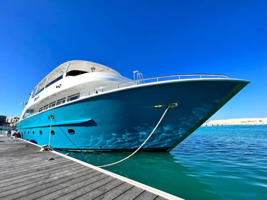 Hurghada: Orange & Giftun Island Cruise with Massage & Lunch - What makes this cruise worth considering