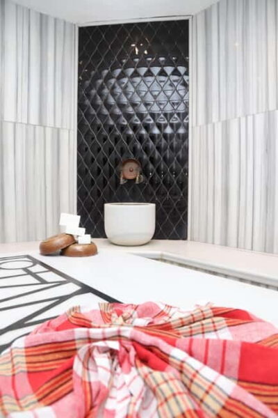 Istanbul: Traditional Turkish Bath with Foam and Oil Massage