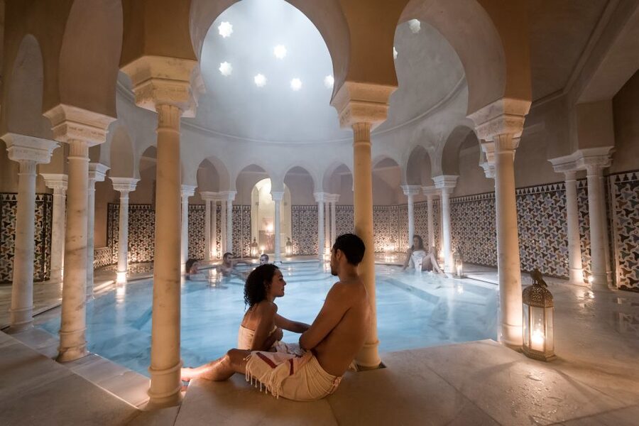 Malaga: Hammam Al Ándalus Entry Ticket with Massage - What happens when you arrive