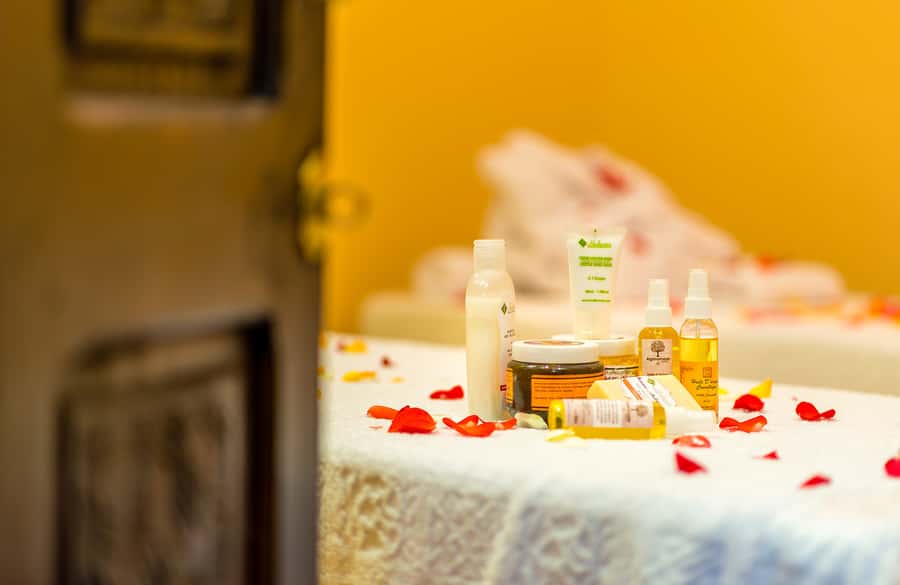 Marrakech: Palmeraie Camel Ride & Traditional Moroccan Spa - Mint tea under a nomadic-style tent