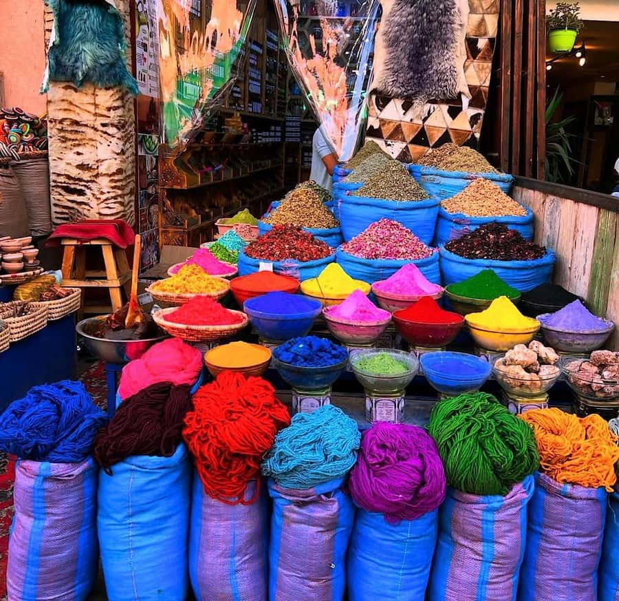 Marrakech: Souk Tour & Berber Hammam with Massage - Tea, pastries, water, and the pace of the afternoon