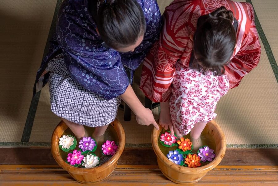 Osaka Temple Head Spa &Matcha Facial – Refresh & Glow〈90min〉 - Incense, the bell, and a short introduction to worship