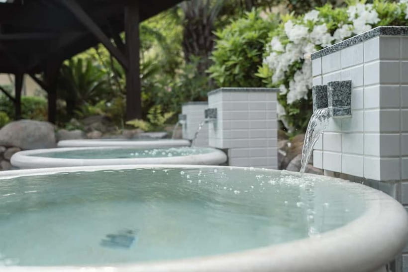 Osaka: Tennen Onsen Naniwa-no-Yu, the famous hot spring spa - What your visit looks like from entry to bath