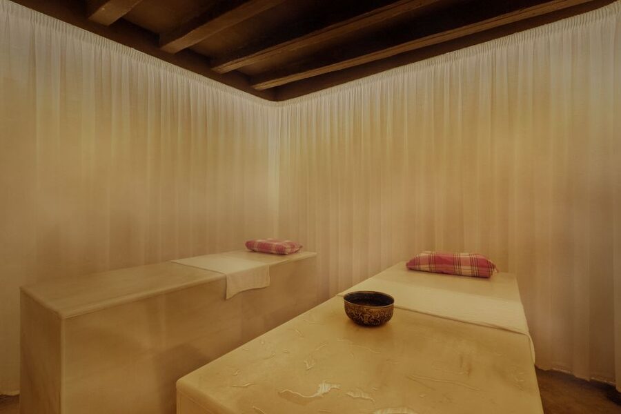 Palma: Hammam Al Àndalus Bath Session with Massage Options - Accessibility, age limits, and comfort