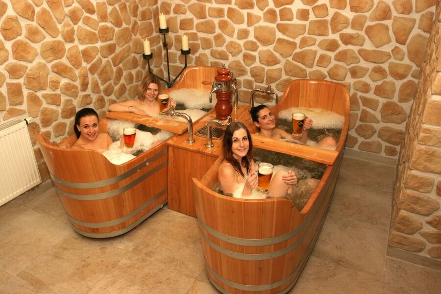 Prague: Beer Spa Bernard with Beer and Massage Option - Your first 15 minutes: arrival and preparation