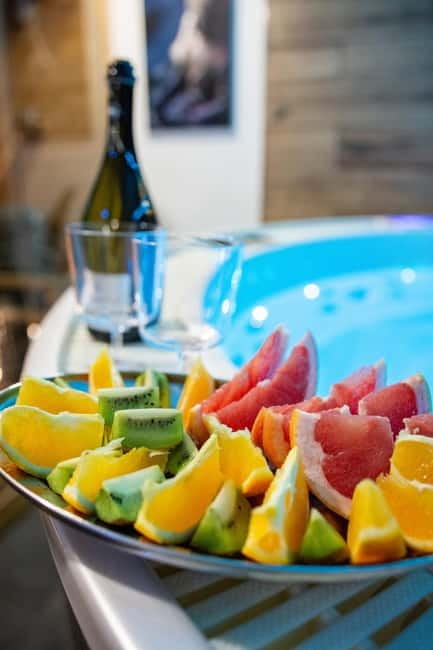 Prague: Modern Private Spa with Jacuzzi and/or Sauna - Sauna time and the practical side of comfort