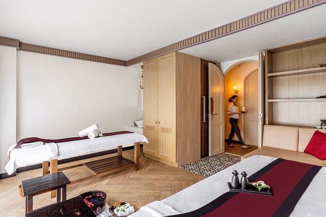 Private Royal Siam Thai Package with Thai Massage in Phuket - Starting with a 30-minute coconut scrub
