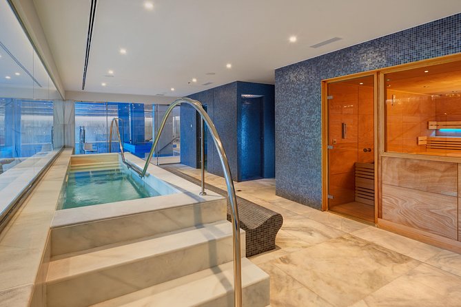 Relaxing back massage & day SPA - What your three hours at Gran Playa de Palma look like