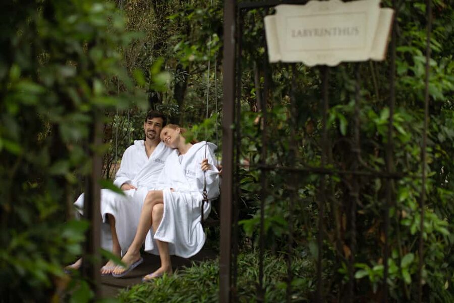 Rome: QC Termeroma Spa Admission Ticket - Infinity pools, music pools, and emotional showers