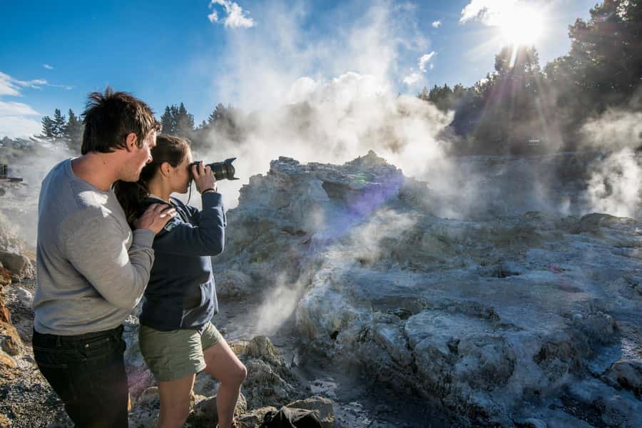 Rotorua: Hell's Gate Outdoor Mud Spa & Guided Walk - Sulphur pools and the cool plunge