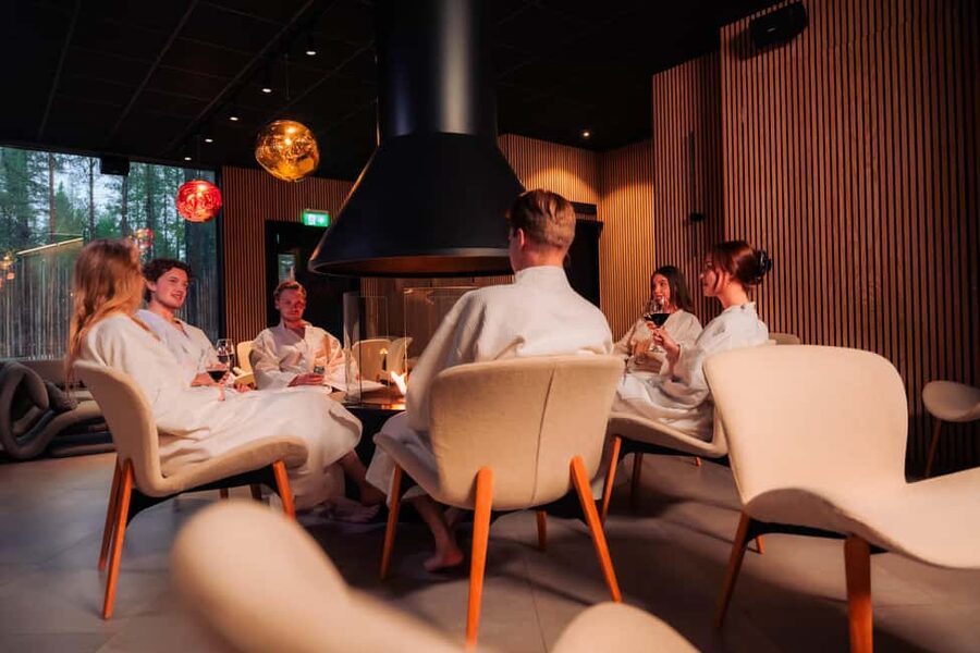 Rovaniemi: Daylight Forest spa,outdoor hot tubs and lunch - The Arctic spa experience in plain terms