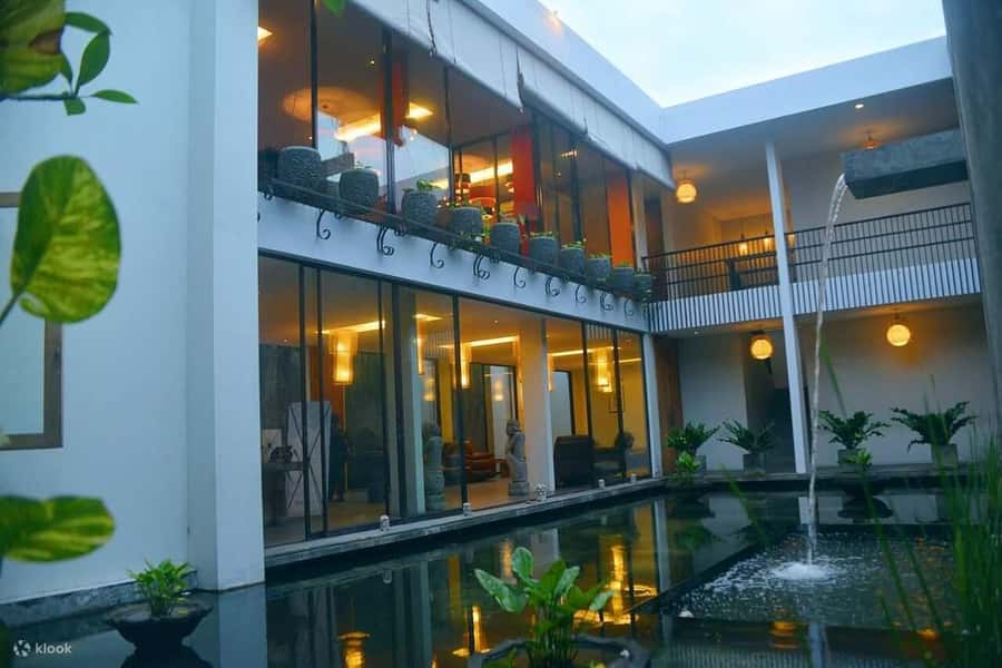 Seminyak: Relaxing Bali Spa Experience at LLuvia Spa - Choosing between Balinese, aromatherapy, and hot stone massage